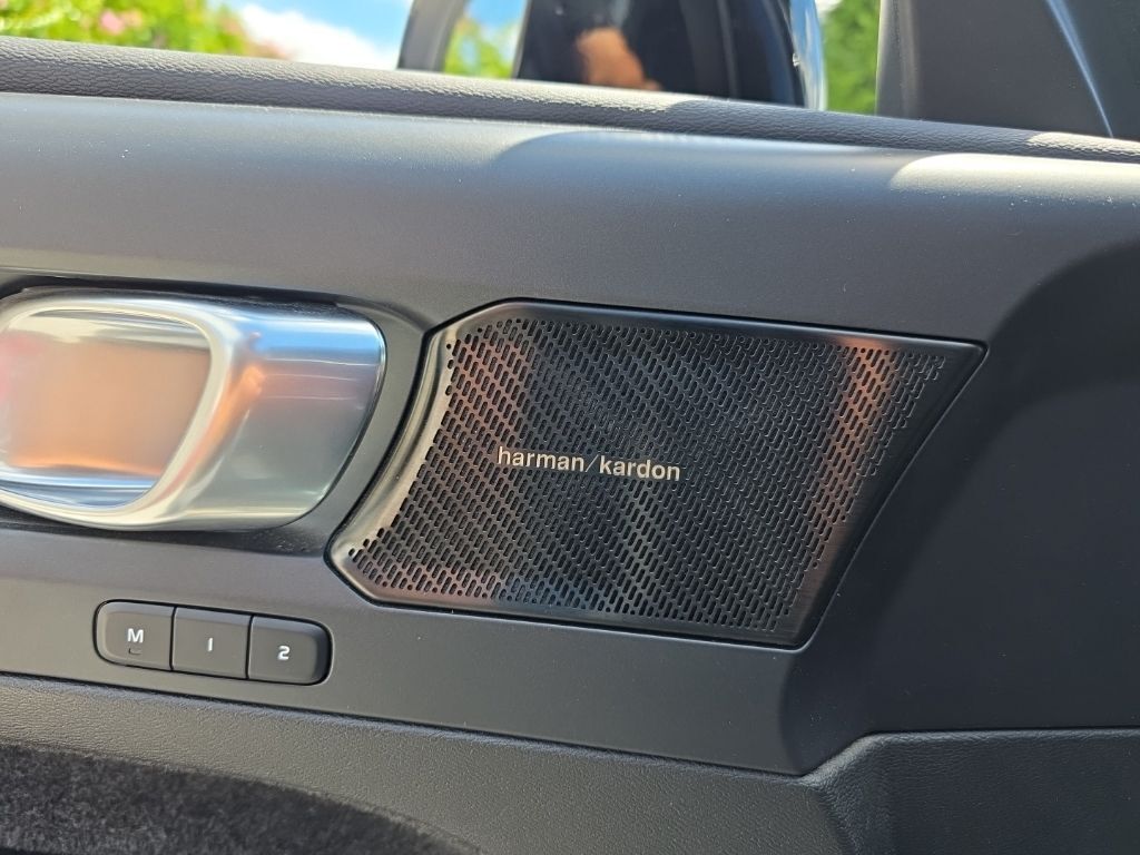 2022 Volvo XC40 R-Design Hunt Valley MD