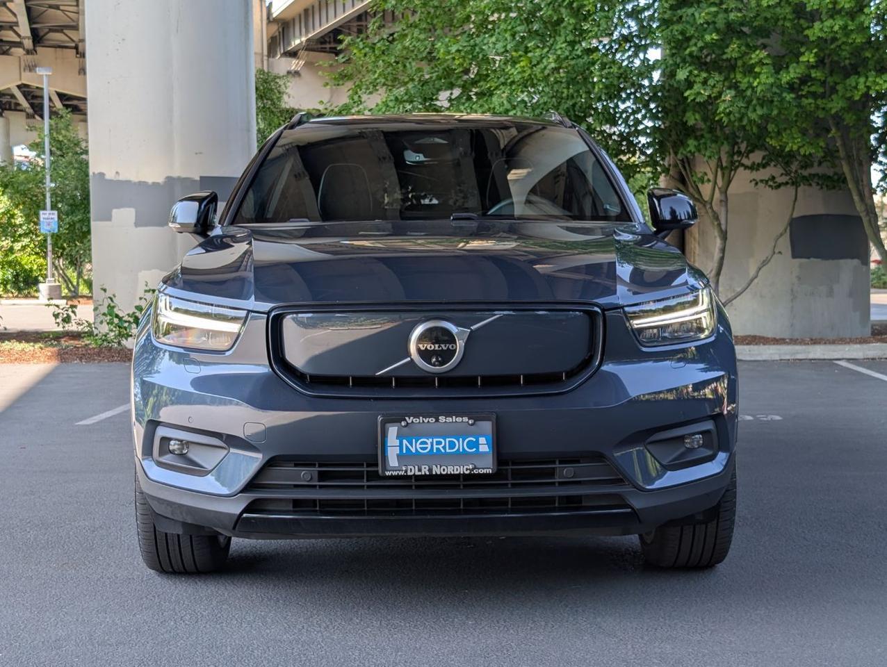 2022 Volvo XC40 Recharge P8 Twin Engine ULTIMATE w/Harman Kardon, Pilot Assist, 360 Cam, 4 Heated Seats & Wheel Portland OR