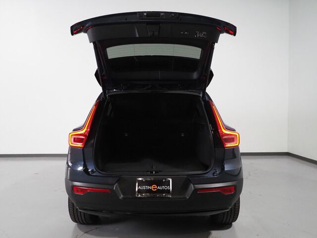 2022 Volvo XC40 Recharge P8 eAWD Twin Ultimate *NAVIGATION, PILOT ASSIST, ADAPTIVE CRUISE, SAFETY ALERTS, 360 VIEW CAMERAS, PANORAMA MOONROOF, LEATHER, HEATED SEATS/STEERING, 20 INCH WHEELS, WIRELESS CHARGING, HARMAN/KARDON Round Rock TX