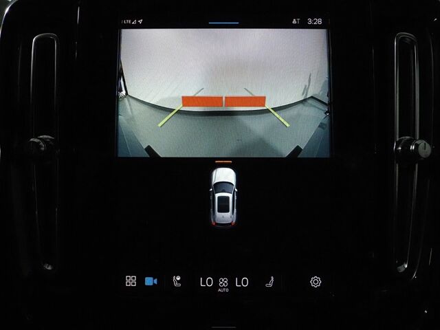 2022 Volvo XC40 Recharge P8 eAWD Twin Ultimate *NAVIGATION, PILOT ASSIST, ADAPTIVE CRUISE, SAFETY ALERTS, 360 VIEW CAMERAS, PANORAMA MOONROOF, LEATHER, HEATED SEATS/STEERING, 20 INCH WHEELS, WIRELESS CHARGING, HARMAN/KARDON Round Rock TX