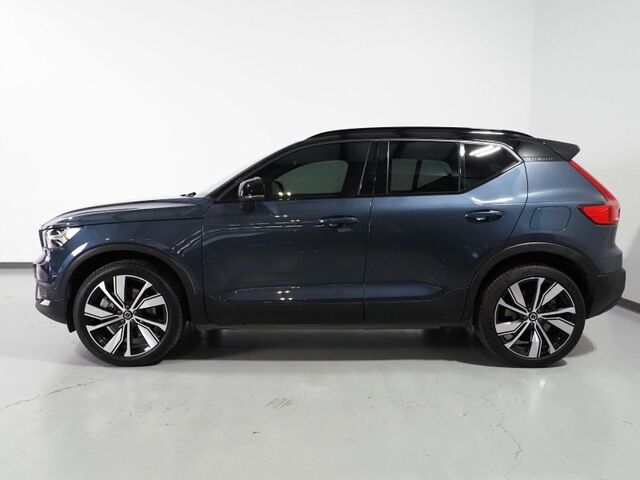 2022 Volvo XC40 Recharge P8 eAWD Twin Ultimate *NAVIGATION, PILOT ASSIST, ADAPTIVE CRUISE, SAFETY ALERTS, 360 VIEW CAMERAS, PANORAMA MOONROOF, LEATHER, HEATED SEATS/STEERING, 20 INCH WHEELS, WIRELESS CHARGING, HARMAN/KARDON Round Rock TX