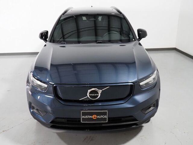 2022 Volvo XC40 Recharge P8 eAWD Twin Ultimate *NAVIGATION, PILOT ASSIST, ADAPTIVE CRUISE, SAFETY ALERTS, 360 VIEW CAMERAS, PANORAMA MOONROOF, LEATHER, HEATED SEATS/STEERING, 20 INCH WHEELS, WIRELESS CHARGING, HARMAN/KARDON Round Rock TX