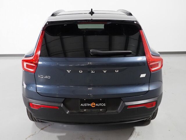 2022 Volvo XC40 Recharge P8 eAWD Twin Ultimate *NAVIGATION, PILOT ASSIST, ADAPTIVE CRUISE, SAFETY ALERTS, 360 VIEW CAMERAS, PANORAMA MOONROOF, LEATHER, HEATED SEATS/STEERING, 20 INCH WHEELS, WIRELESS CHARGING, HARMAN/KARDON Round Rock TX