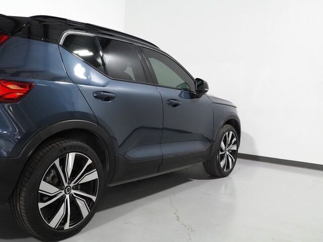 2022 Volvo XC40 Recharge P8 eAWD Twin Ultimate *NAVIGATION, PILOT ASSIST, ADAPTIVE CRUISE, SAFETY ALERTS, 360 VIEW CAMERAS, PANORAMA MOONROOF, LEATHER, HEATED SEATS/STEERING, 20 INCH WHEELS, WIRELESS CHARGING, HARMAN/KARDON Round Rock TX