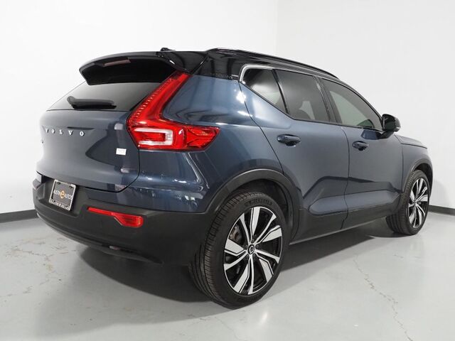 2022 Volvo XC40 Recharge P8 eAWD Twin Ultimate *NAVIGATION, PILOT ASSIST, ADAPTIVE CRUISE, SAFETY ALERTS, 360 VIEW CAMERAS, PANORAMA MOONROOF, LEATHER, HEATED SEATS/STEERING, 20 INCH WHEELS, WIRELESS CHARGING, HARMAN/KARDON Round Rock TX