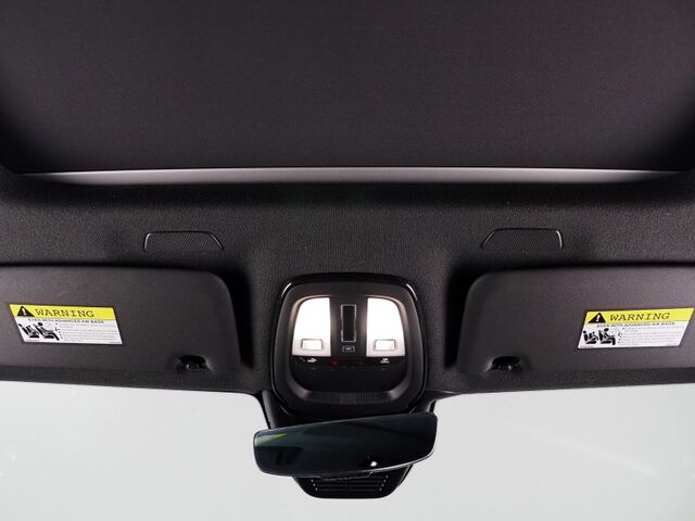 2022 Volvo XC40 Recharge P8 eAWD Twin Ultimate *NAVIGATION, PILOT ASSIST, ADAPTIVE CRUISE, SAFETY ALERTS, 360 VIEW CAMERAS, PANORAMA MOONROOF, LEATHER, HEATED SEATS/STEERING, 20 INCH WHEELS, WIRELESS CHARGING, HARMAN/KARDON Round Rock TX