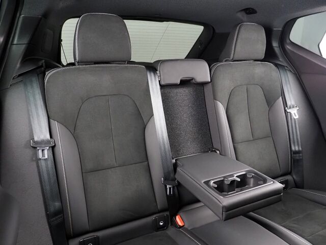 2022 Volvo XC40 Recharge P8 eAWD Twin Ultimate *NAVIGATION, PILOT ASSIST, ADAPTIVE CRUISE, SAFETY ALERTS, 360 VIEW CAMERAS, PANORAMA MOONROOF, LEATHER, HEATED SEATS/STEERING, 20 INCH WHEELS, WIRELESS CHARGING, HARMAN/KARDON Round Rock TX