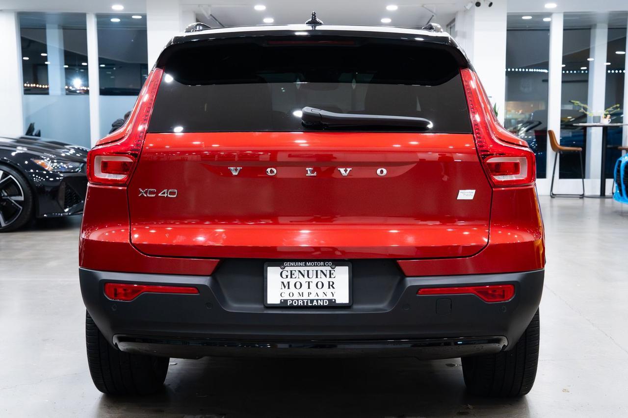 2022 Volvo XC40 Recharge Pure Electric P8 Plus Gladstone OR