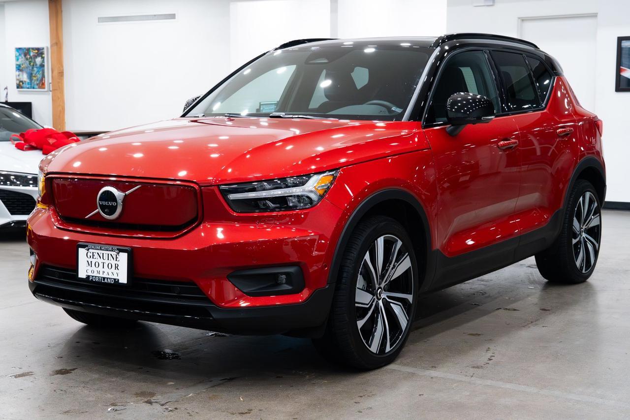 2022 Volvo XC40 Recharge Pure Electric P8 Plus