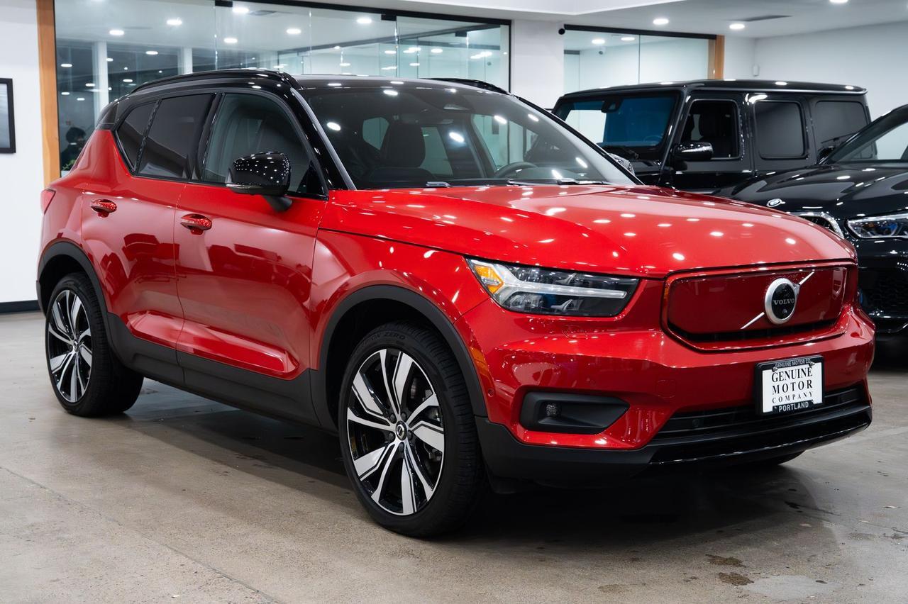 2022 Volvo XC40 Recharge Pure Electric P8 Plus