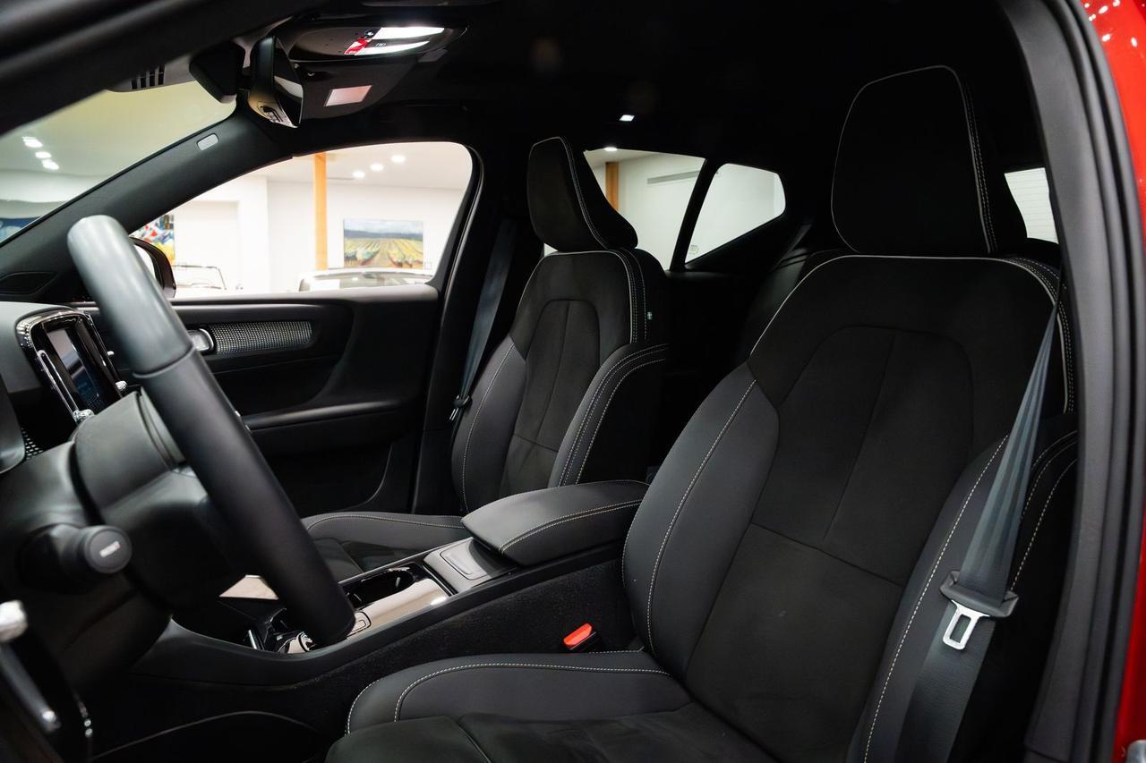 2022 Volvo XC40 Recharge Pure Electric P8 Plus Gladstone OR