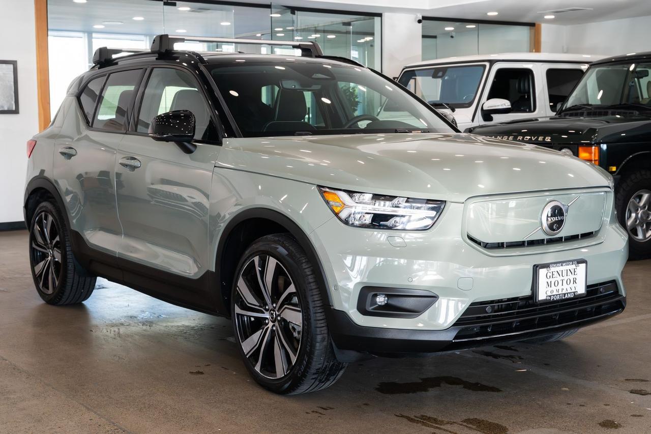 2022 Volvo XC40 Recharge Pure Electric P8 Plus Gladstone OR
