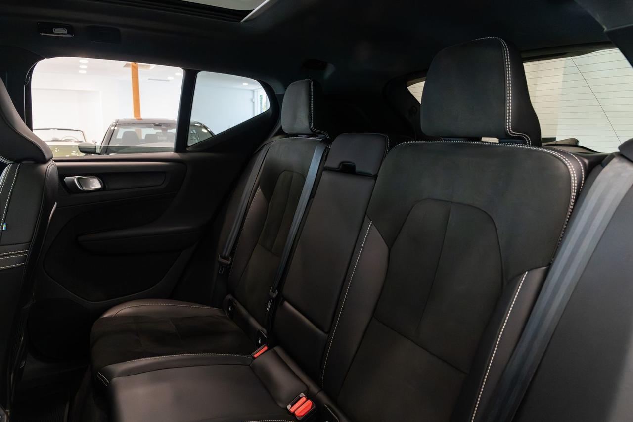 2022 Volvo XC40 Recharge Pure Electric P8 Plus Gladstone OR