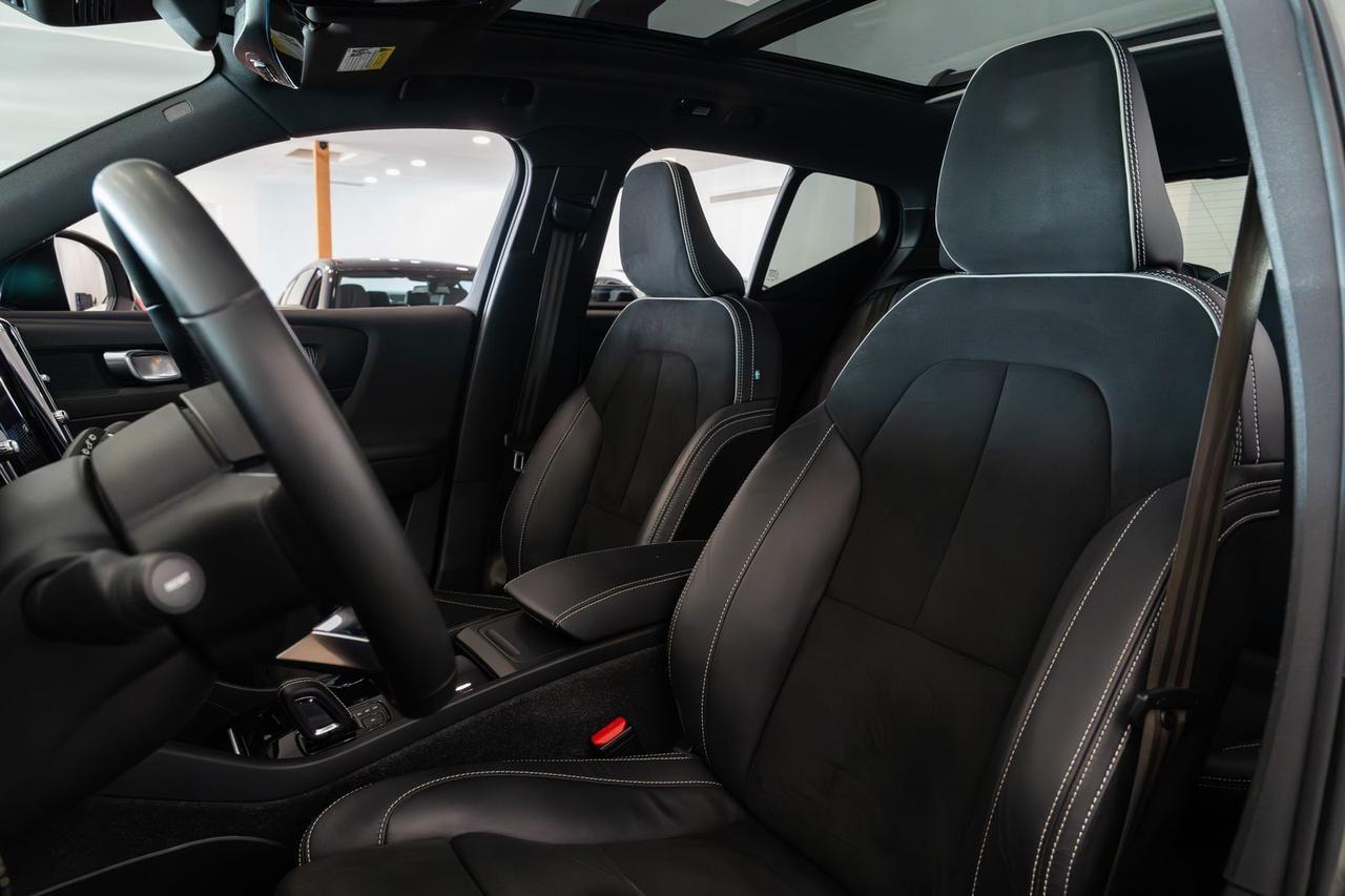 2022 Volvo XC40 Recharge Pure Electric P8 Plus Gladstone OR