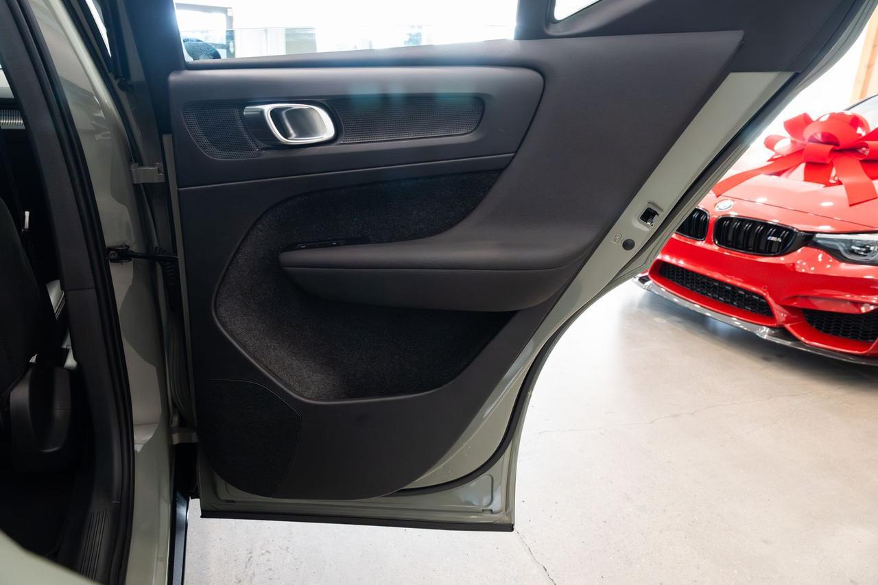 2022 Volvo XC40 Recharge Pure Electric P8 Plus Gladstone OR