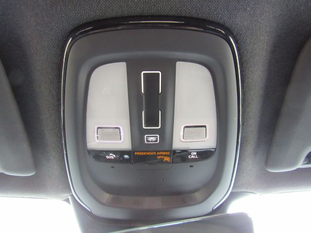 2022 Volvo XC40 Recharge P8 Twin Plus photo 45