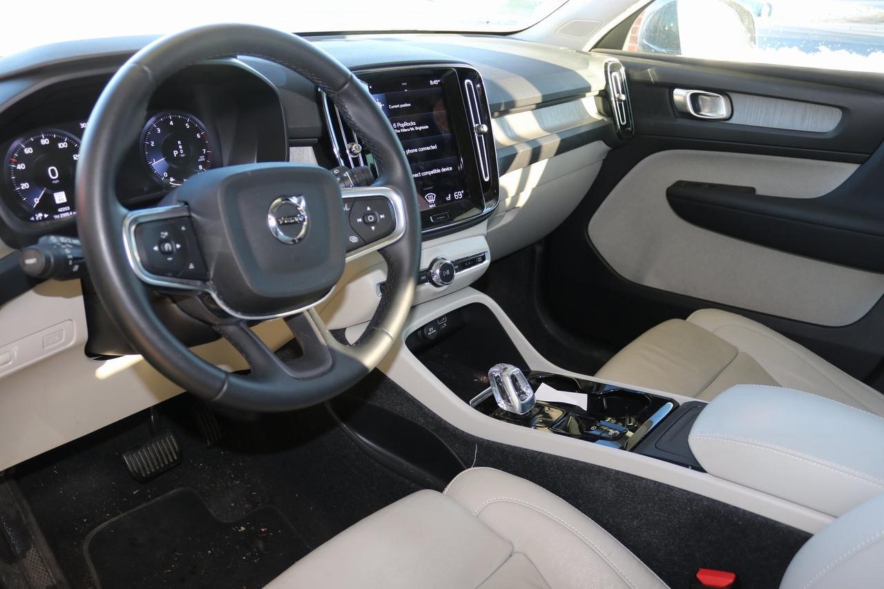 2022 Volvo XC40 T5 Inscription Fredericksburg VA