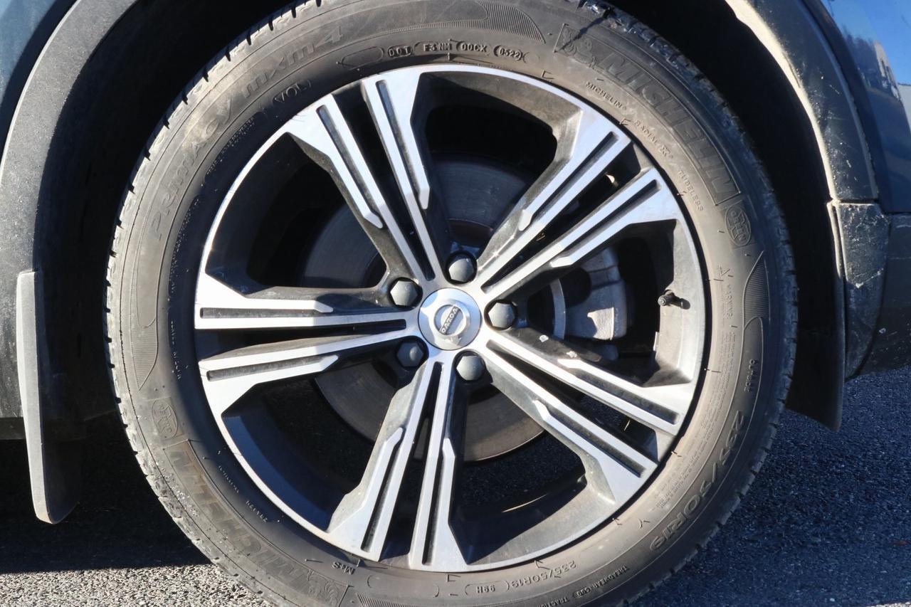 2022 Volvo XC40 T5 Inscription Fredericksburg VA