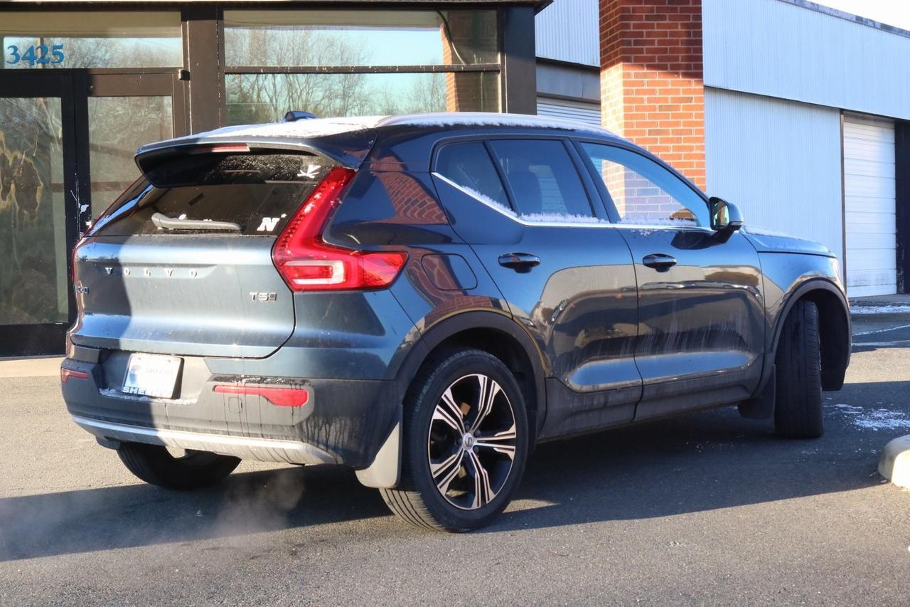 2022 Volvo XC40 T5 Inscription Fredericksburg VA