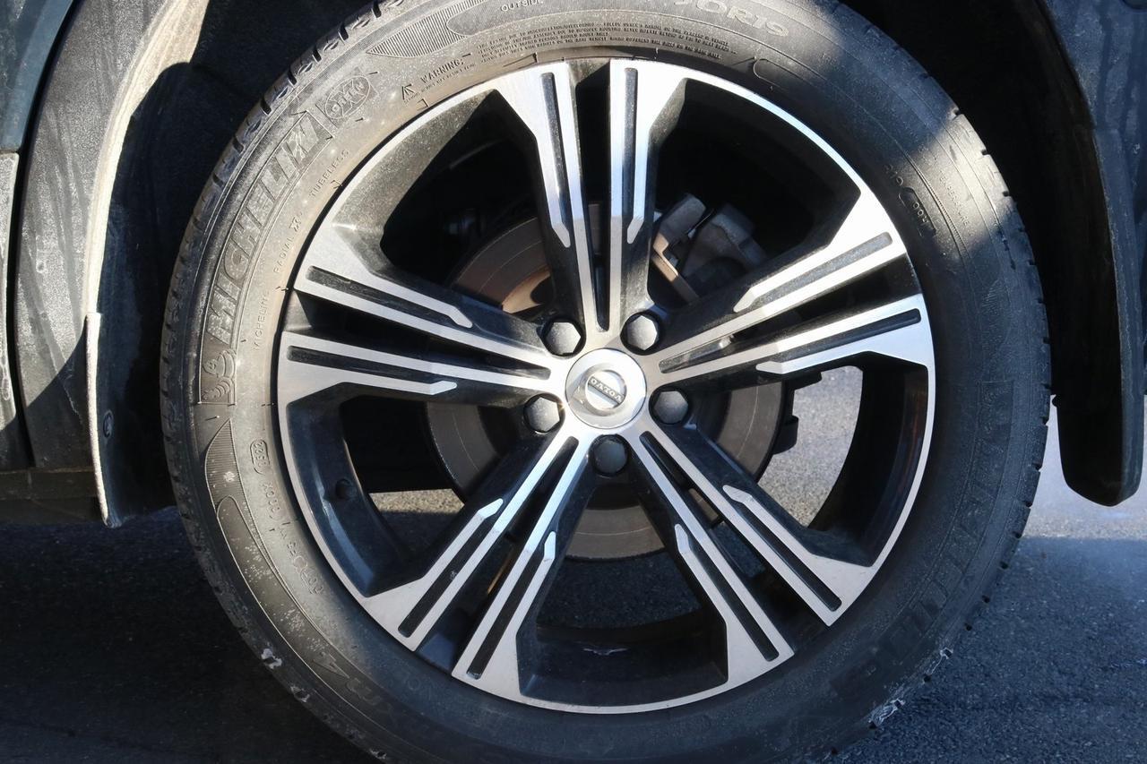 2022 Volvo XC40 T5 Inscription Fredericksburg VA