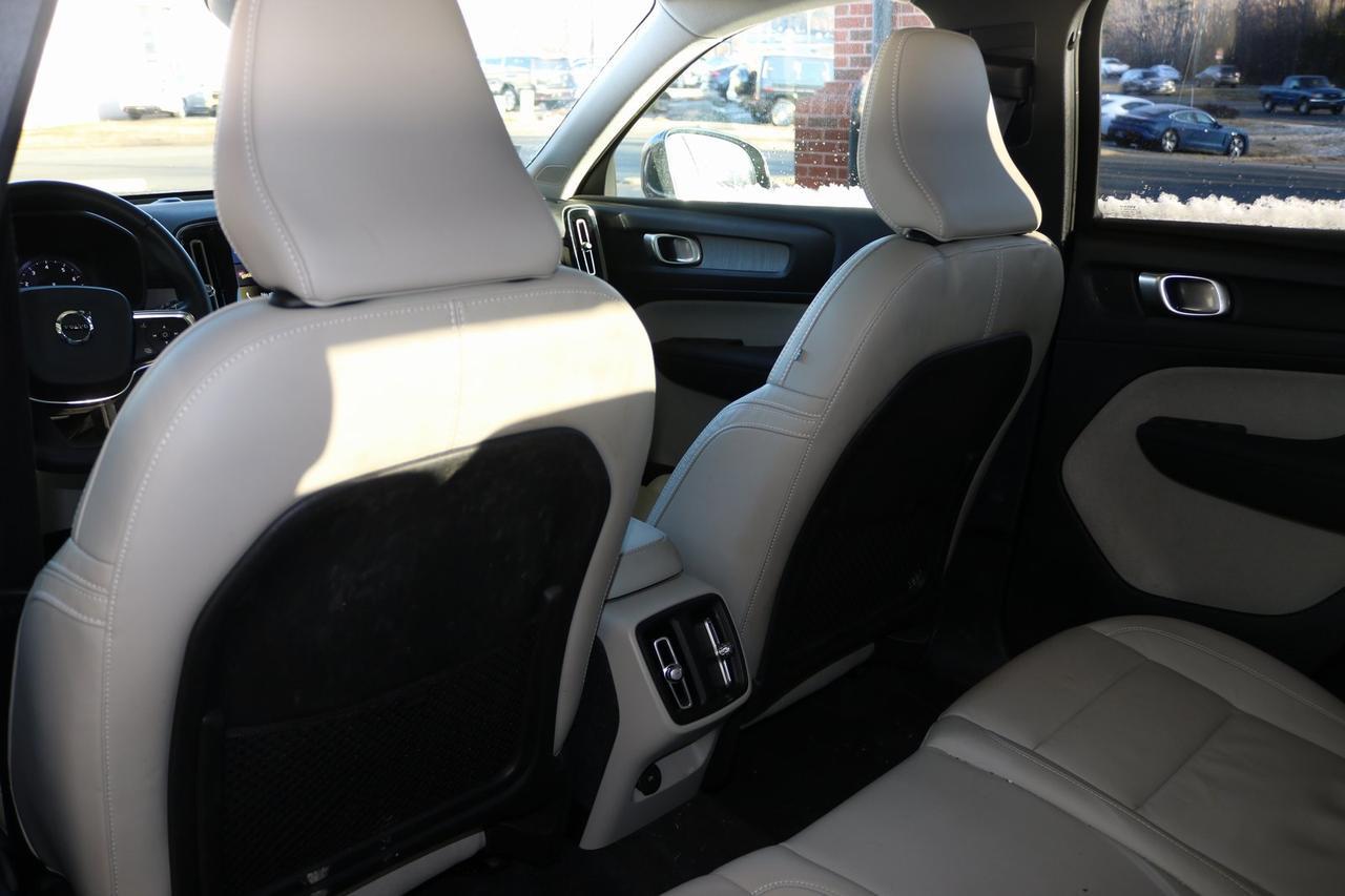 2022 Volvo XC40 T5 Inscription Fredericksburg VA