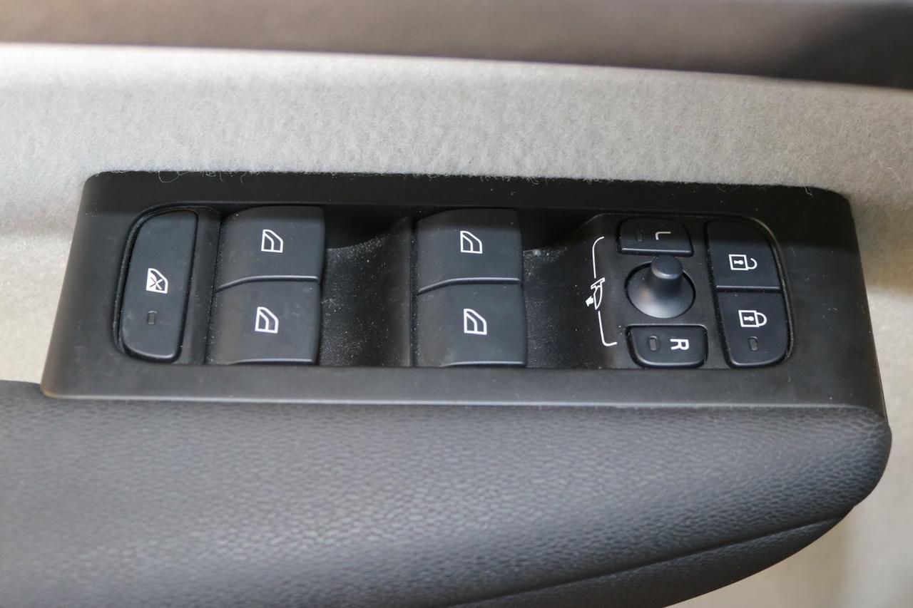 2022 Volvo XC40 T5 Inscription Fredericksburg VA