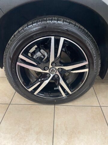 2022 Volvo XC40 T5 R-Design Charlotte NC
