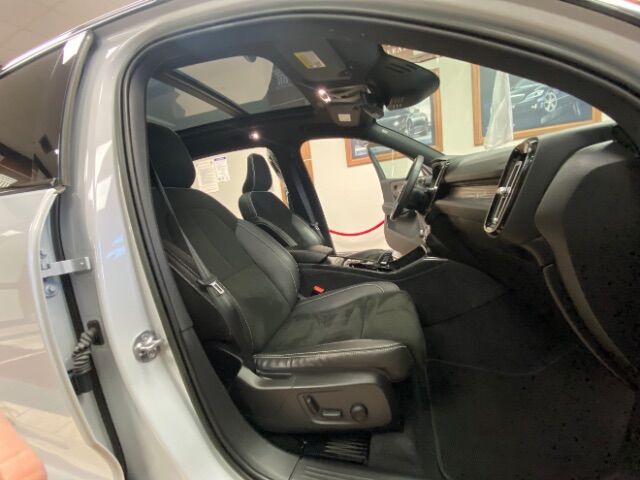2022 Volvo XC40 T5 R-Design Charlotte NC