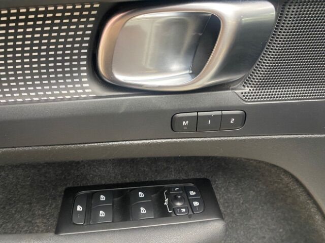 2022 Volvo XC40 T5 R-Design Charlotte NC