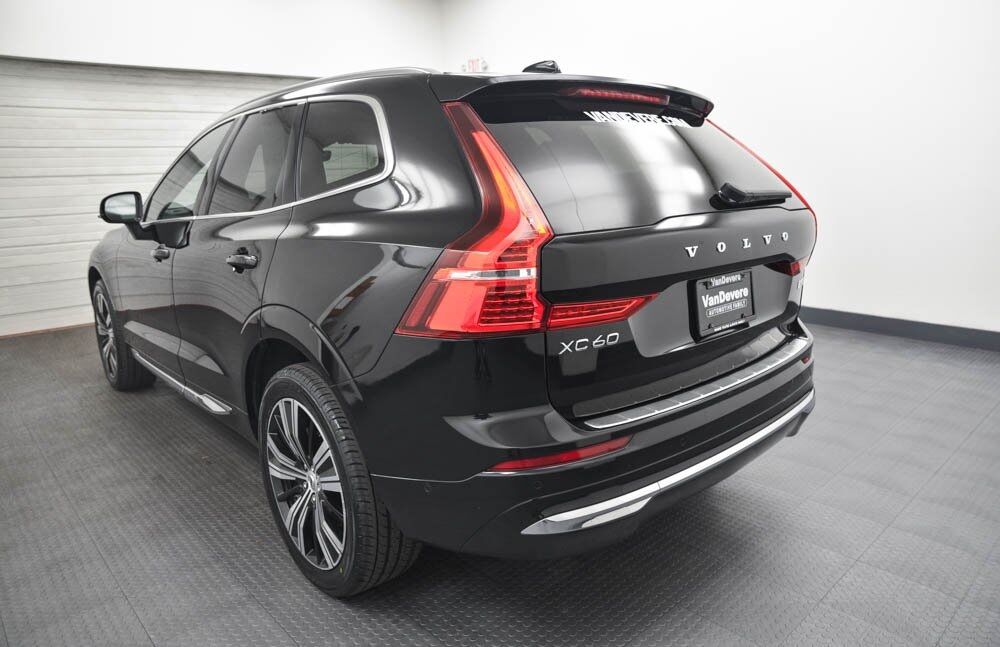 2022 Volvo XC60 B5 Inscription Akron OH