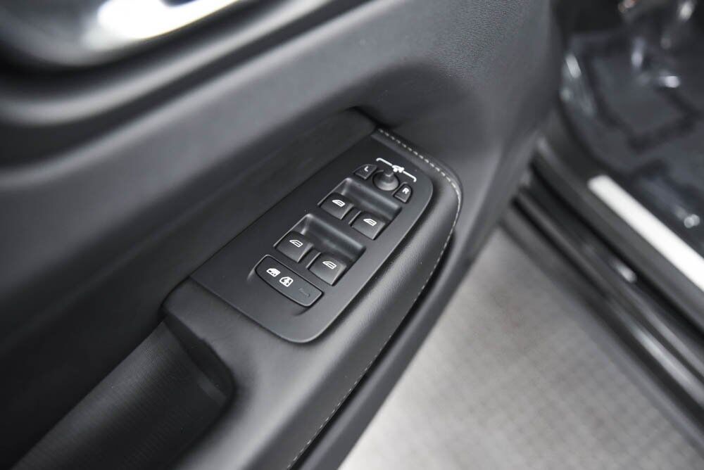 2022 Volvo XC60 B5 Inscription Akron OH