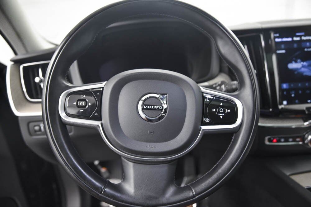 2022 Volvo XC60 B5 Inscription Akron OH