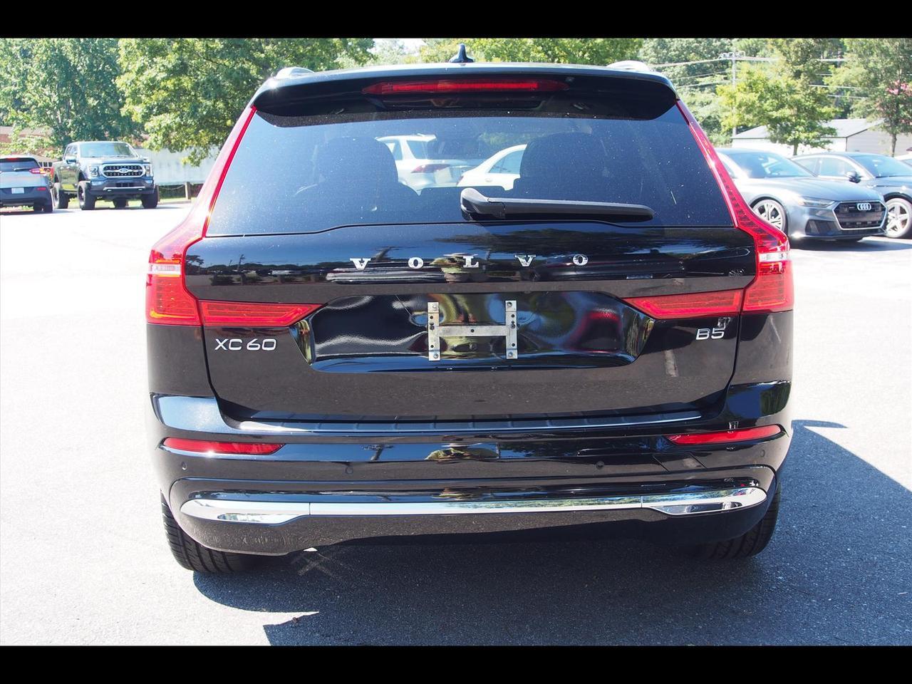 2022 Volvo XC60 B5 Inscription