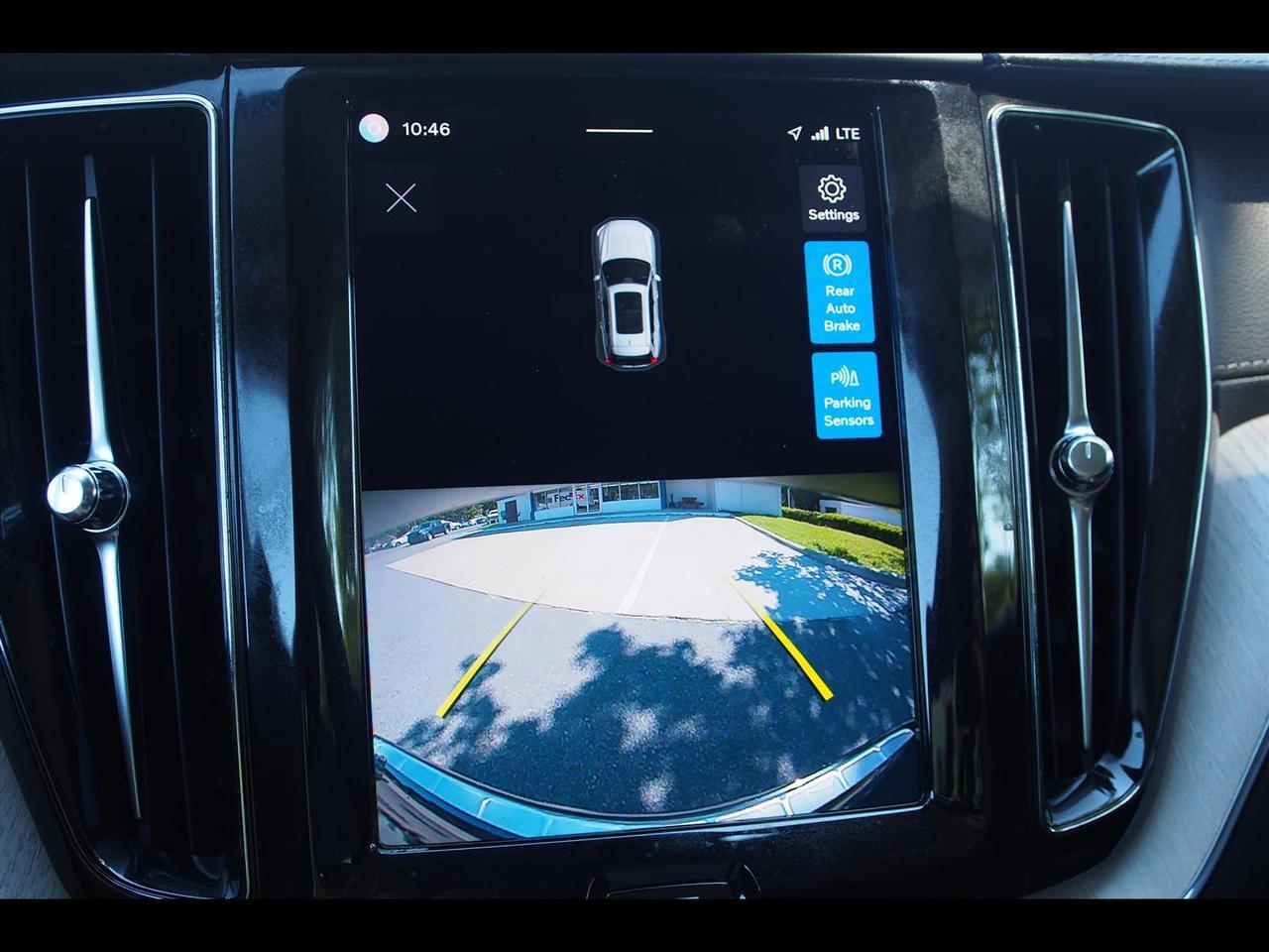 2022 Volvo XC60 B5 Inscription