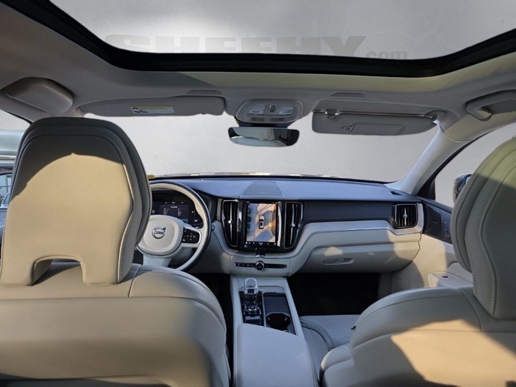 2022 Volvo XC60 B5 Inscription Hunt Valley MD