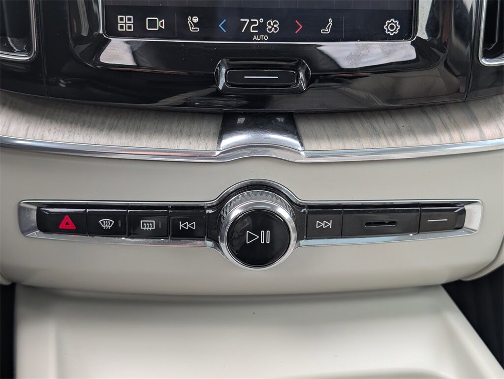 2022 Volvo XC60 B5 Inscription Hunt Valley MD