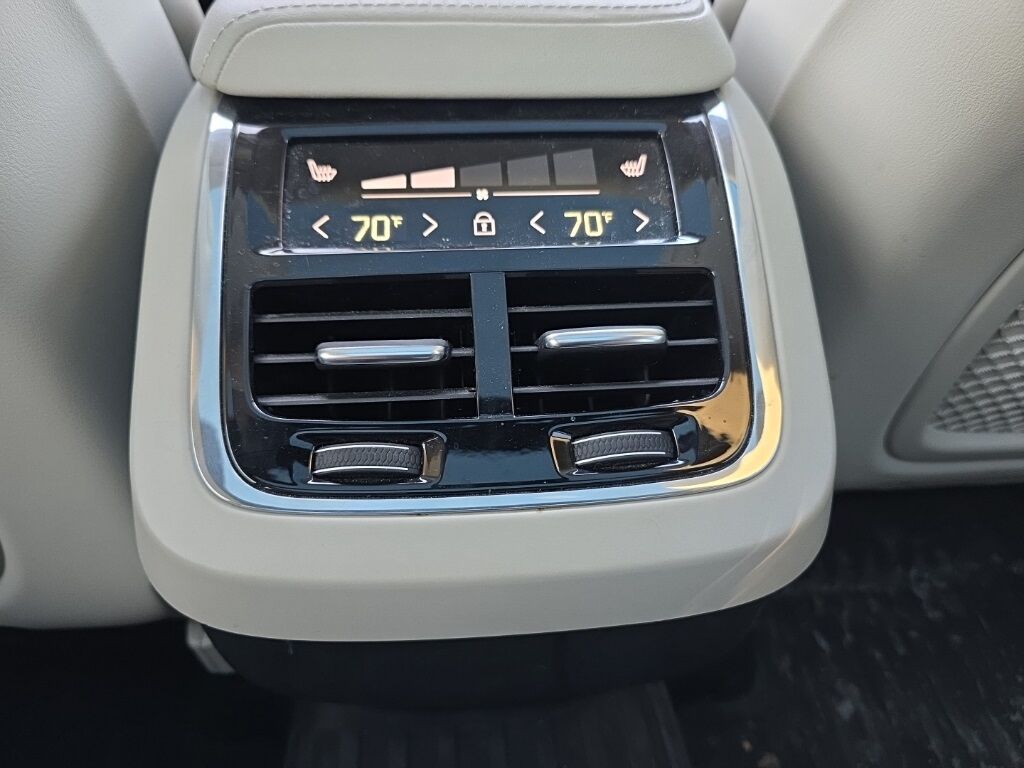 2022 Volvo XC60 B5 Inscription Hunt Valley MD