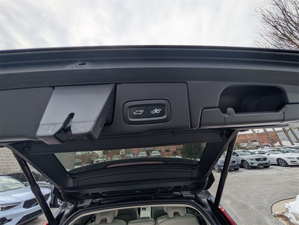 2022 Volvo XC60 B5 Inscription Hunt Valley MD