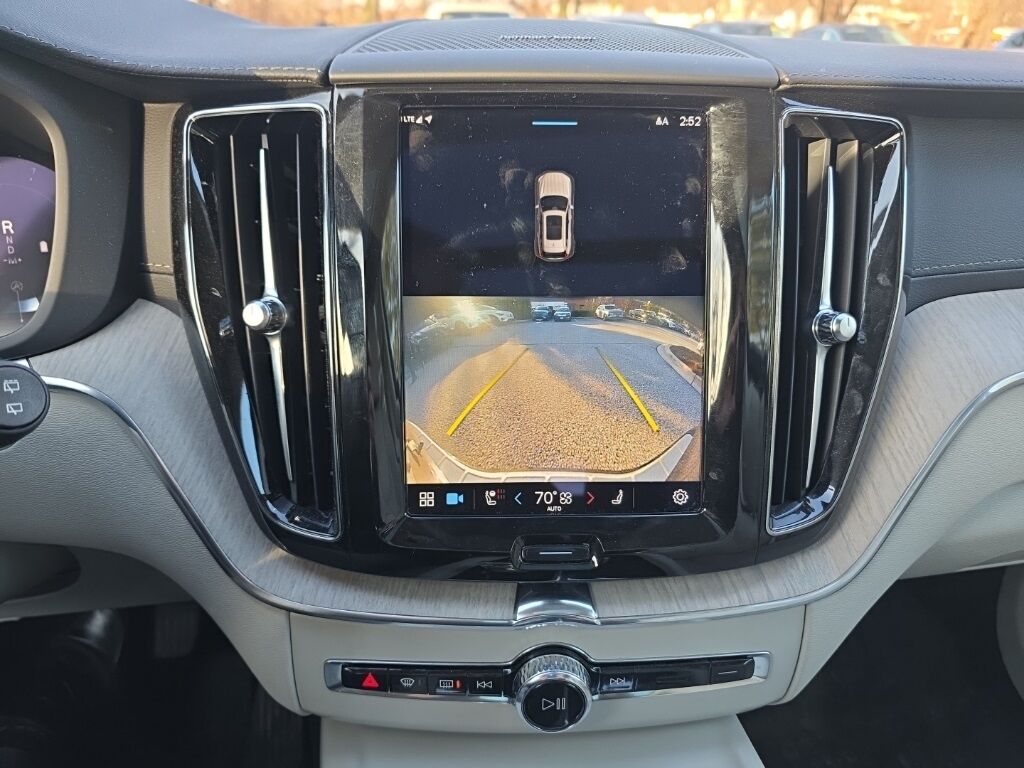 2022 Volvo XC60 B5 Inscription Hunt Valley MD