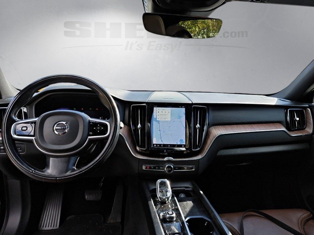 2022 Volvo XC60 B5 Inscription Hunt Valley MD