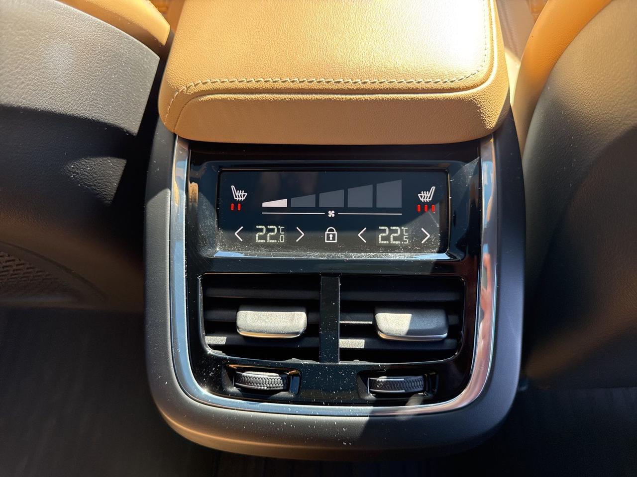 2022 Volvo XC60 B5 Inscription Chantilly VA