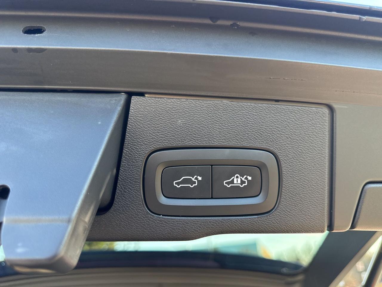 2022 Volvo XC60 B5 Inscription Chantilly VA