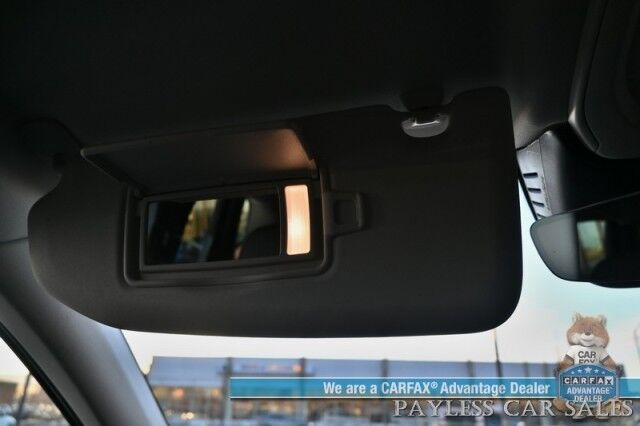 2022 Volvo XC60 B5 Momentum / AWD / Advanced Pkg / Power & Heated Seats / Panoramic Sunroof / NAV / HUD / Lane Departure & Blind Spot Alert / Bluetooth / 360 Camera / Keyless Entry & Start / 28 MPG / 1-Owner Anchorage AK