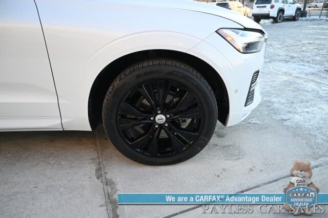 2022 Volvo XC60 B5 Momentum / AWD / Advanced Pkg / Power & Heated Seats / Panoramic Sunroof / NAV / HUD / Lane Departure & Blind Spot Alert / Bluetooth / 360 Camera / Keyless Entry & Start / 28 MPG / 1-Owner Anchorage AK