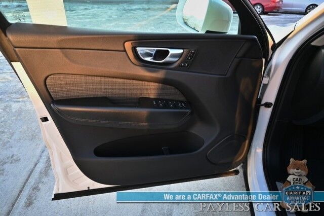 2022 Volvo XC60 B5 Momentum / AWD / Advanced Pkg / Power & Heated Seats / Panoramic Sunroof / NAV / HUD / Lane Departure & Blind Spot Alert / Bluetooth / 360 Camera / Keyless Entry & Start / 28 MPG / 1-Owner Anchorage AK