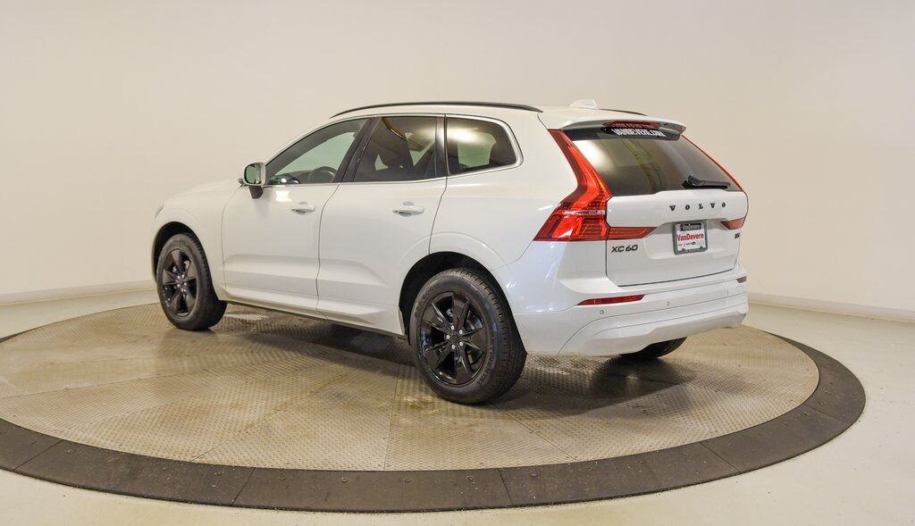 2022 Volvo XC60 B5 Momentum Akron OH