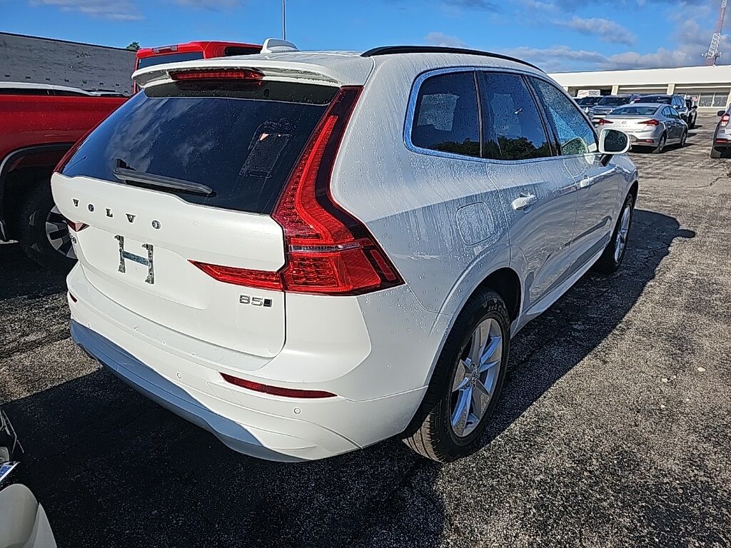 2022 Volvo XC60 B5 Momentum Akron OH
