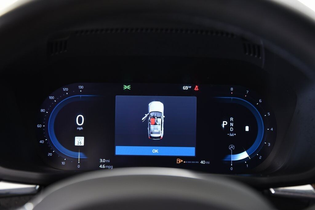 2022 Volvo XC60 B5 Momentum Akron OH