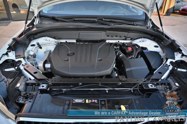 2022 Volvo XC60 B5 Momentum Anchorage AK