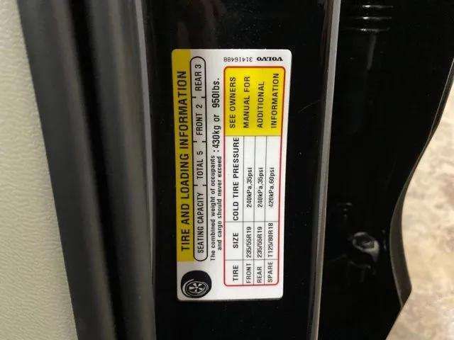 2022 Volvo XC60 B5 Momentum Dallas TX